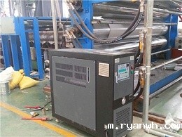 模温机如何实现注塑模具精准控制「必威app精装版苹果版下载安装教程机械」控温精度可达±0.2℃