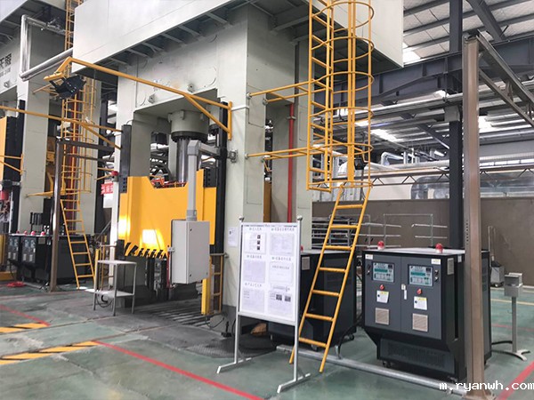 玻璃钢油加热器2