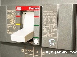 模温机空气开关型号怎么选？「必威app精装版苹果版下载安装教程机械」优选ABB进口品牌元件