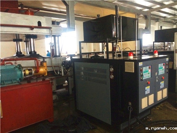 模温机是否可以直接加热汽车润滑油