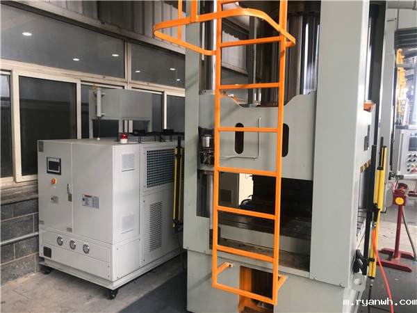 冷热一体机的原理是什么