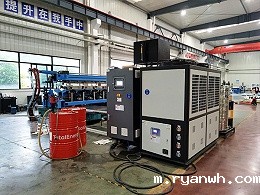 如何制造出高性能的直升机机翼？碳纤维成型模温机不可少