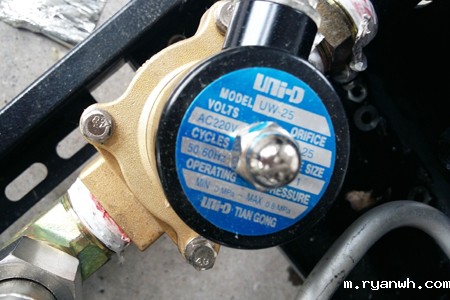 水温机排气电磁阀