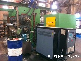 双温油式模温机的选择需要注意哪些呢「必威app精装版苹果版下载安装教程机械」为您解答