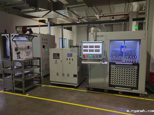 水冷式冷热一体机2