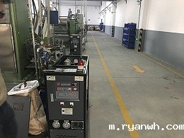 成型塑料模温机助力挤出压板制造，创新塑料片材生产技术