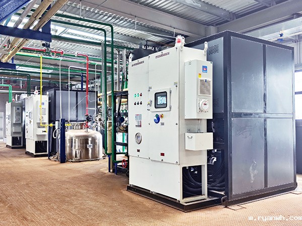 有机热载体炉膨胀器的溢流管上是否应安装止回阀？