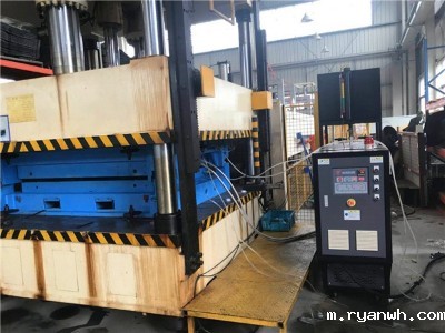 模温机的周期养护和清洗「必威app精装版苹果版下载安装教程机械」