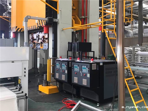 玻璃钢模具高温油温机「必威app精装版苹果版下载安装教程机械」13年经验总结