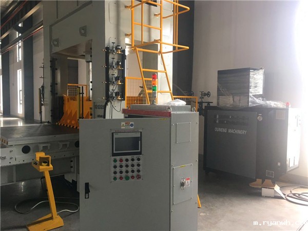 什么是油温机组