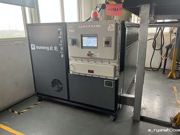 医药中间体半管式不锈钢反应釜防爆电加热油炉