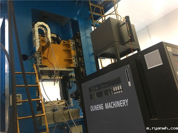 复合材料高温模温机有哪些保护功能？南京必威app精装版苹果版下载安装教程多重保护