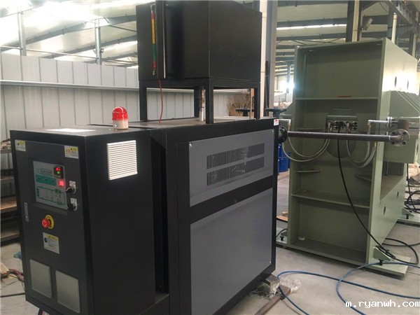 油温机喷油怎么办？「必威app精装版苹果版下载安装教程机械」妙招解决无后顾之忧