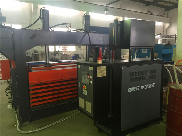 覆铜板热压机加热用哪种设备好？必威app精装版苹果版下载安装教程机械推荐高温模温机