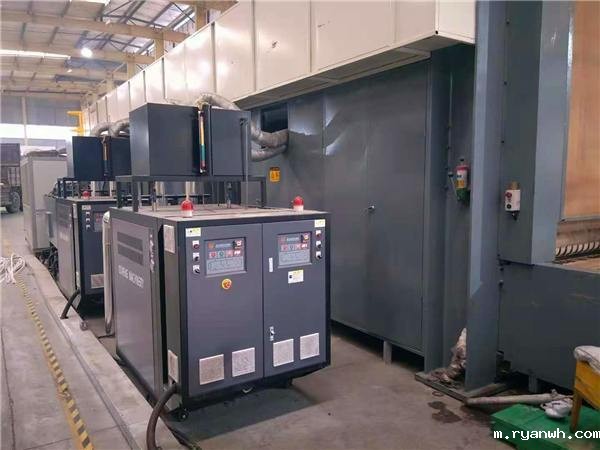 双机一体模温机在玻璃纤维毡热塑性材料GMT生产线中的应用