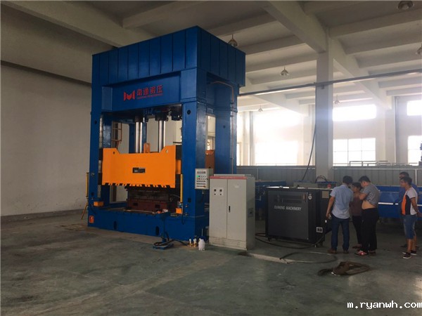 首次使用模温机的步骤，新购模温机如何操作询「必威app精装版苹果版下载安装教程机械」