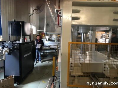 水式油式模温机哪个好「必威app精装版苹果版下载安装教程机械」教您有效分辨