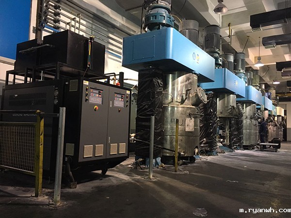 复合材料模具模温机用于PET发泡板材生产，改变传统生产工艺